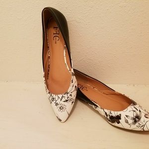 Floral B/W FFC New York flats.